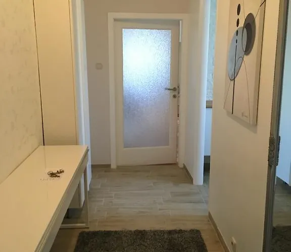 Am Loewenpark דירה *