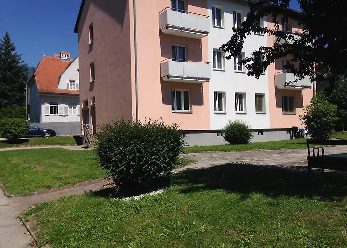 דירה Am Loewenpark מלק